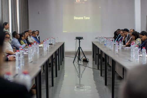 Séminaire Douanier sur la Mise en œuvre du Manifeste Électronique Aérien